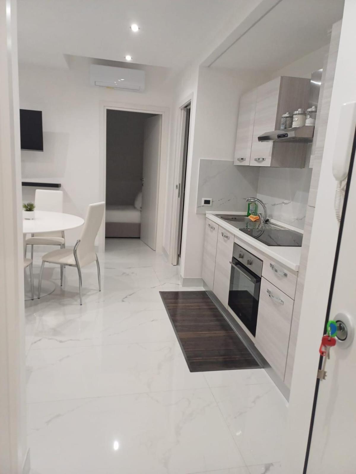612 Flats Apartment *