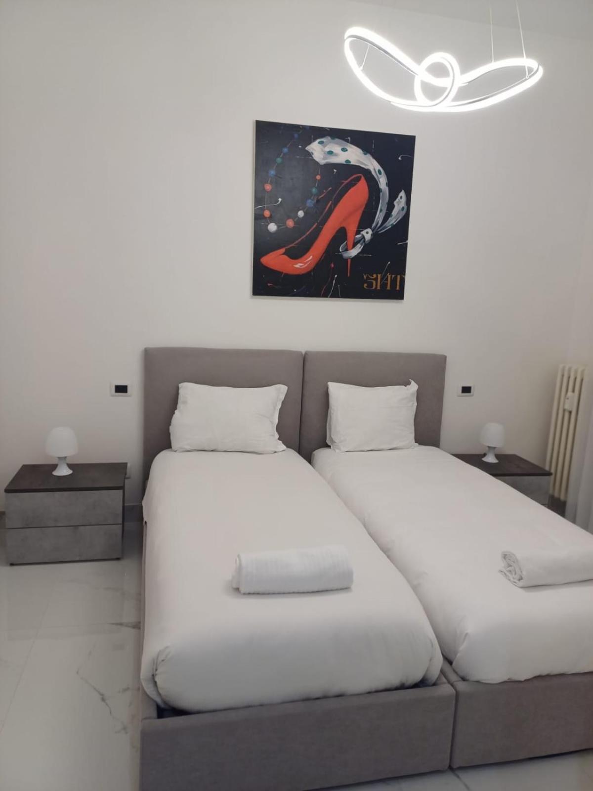 Apartment 612 Flats Rom